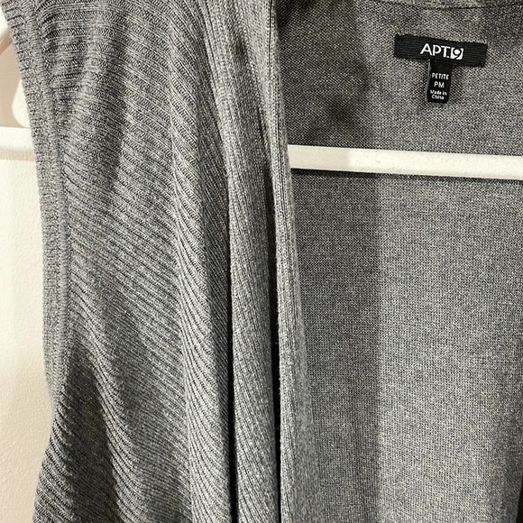 Apt. 9 sleeveless open front gray cardigan PM - Picture 5 of 12